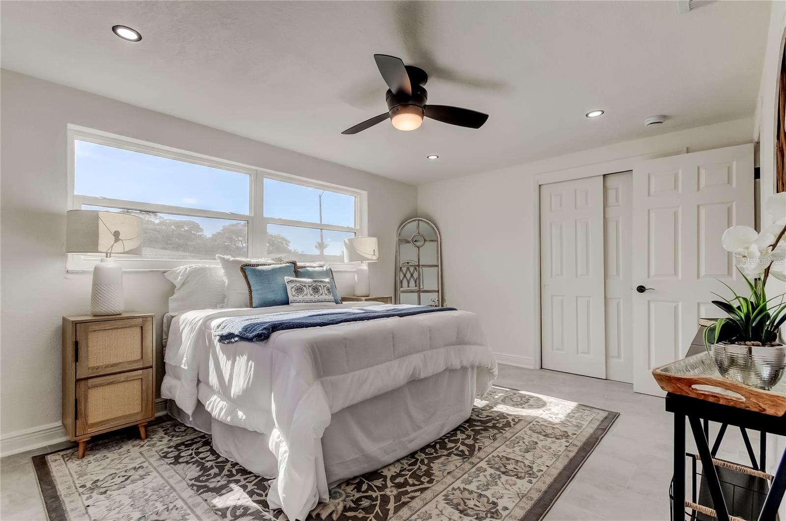 BEACON SQUARE - Residential