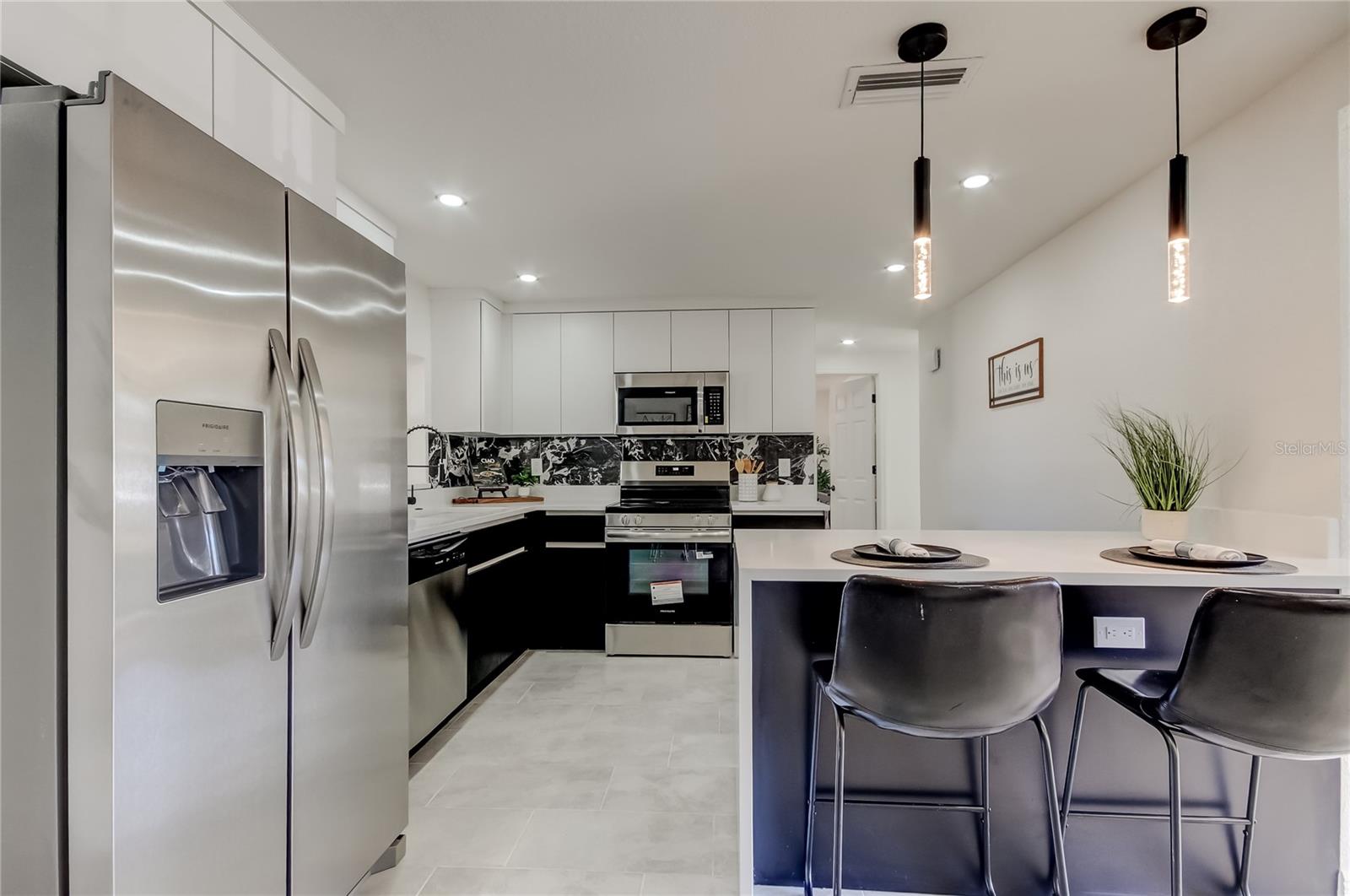 BEACON SQUARE - Residential