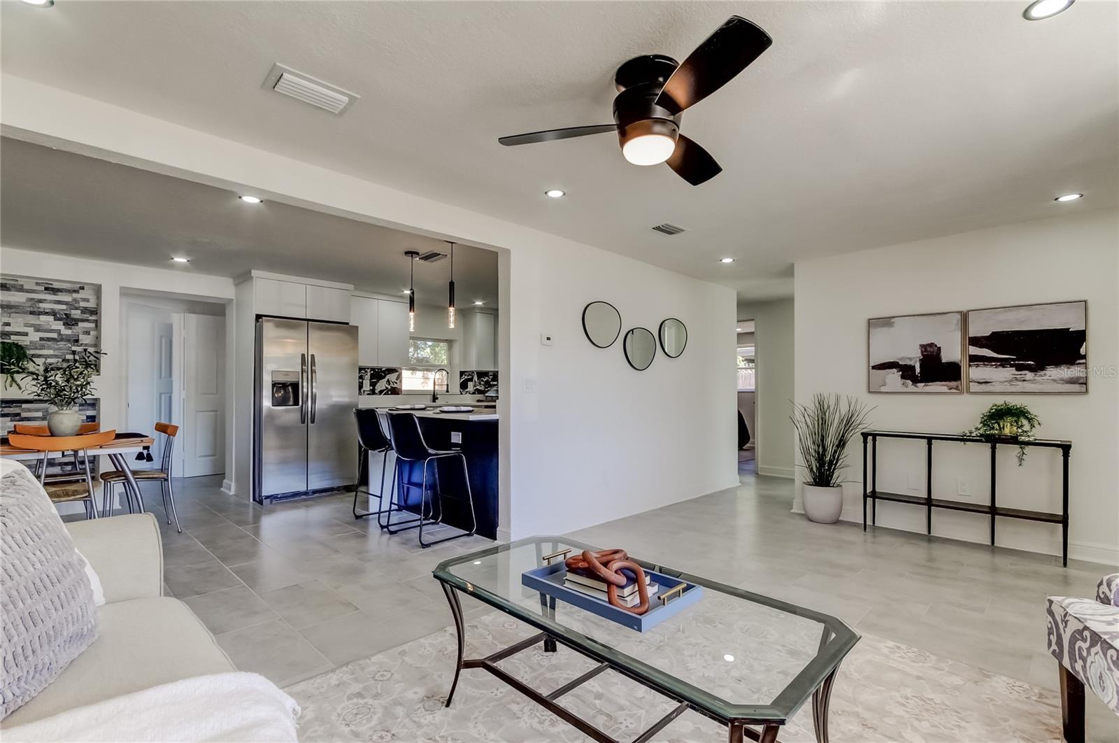 BEACON SQUARE - Residential