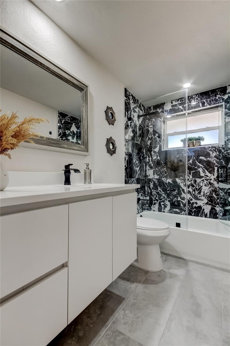 BEACON SQUARE - Residential