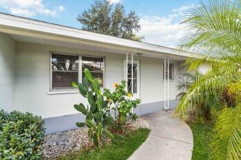 PALM LAKES - Residential Lease