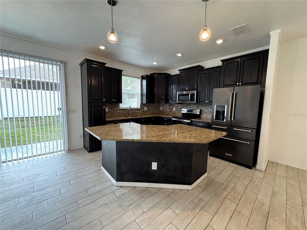 Photo of 6374 Torrington Circle, Lakeland, FL 33811 (MLS # S5143068)