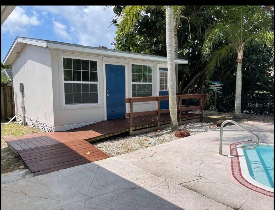 SUNNYSIDE LAKE - Residential Lease