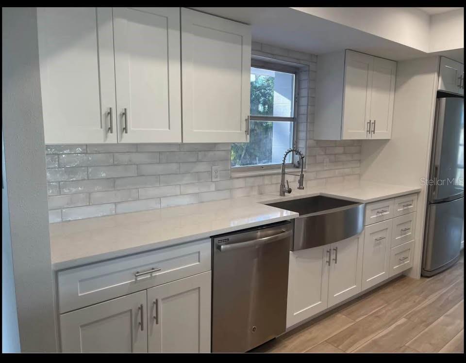 SUNNYSIDE LAKE - Residential Lease