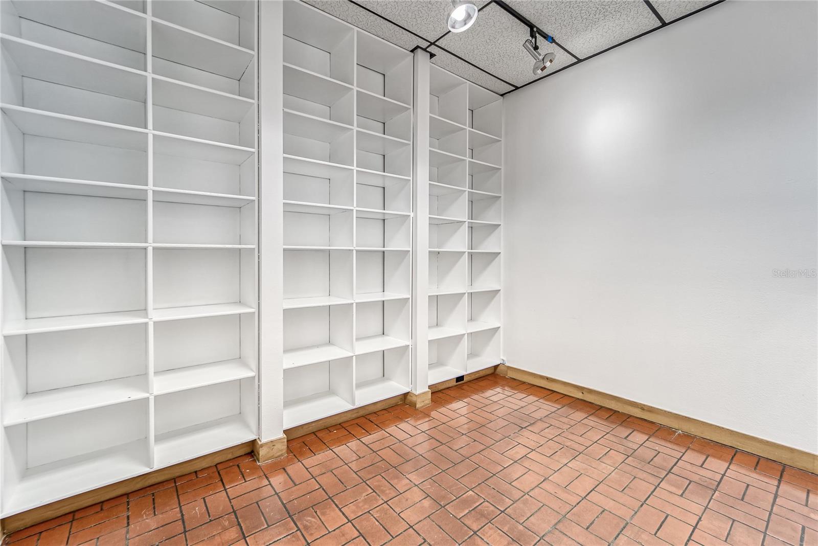 EAST COLLEGE ADD - Commercial Sale