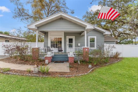 Photo of 905 E Hanna Avenue, Tampa, FL 33604 (MLS # TB8483426)