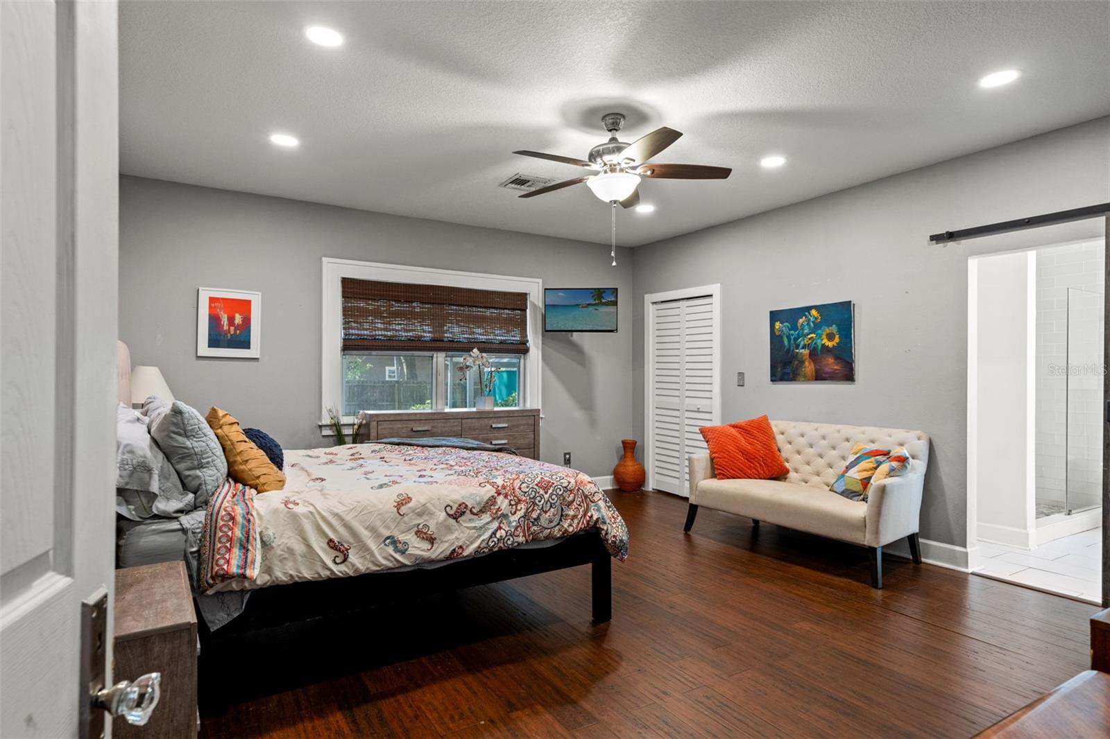 JONES ESTATES - Residential