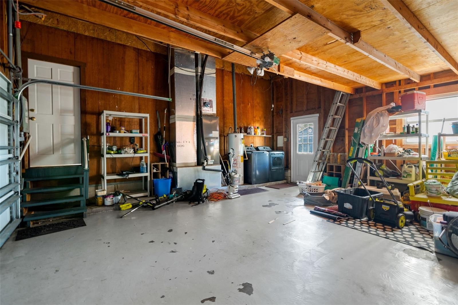 JONES ESTATES - Residential