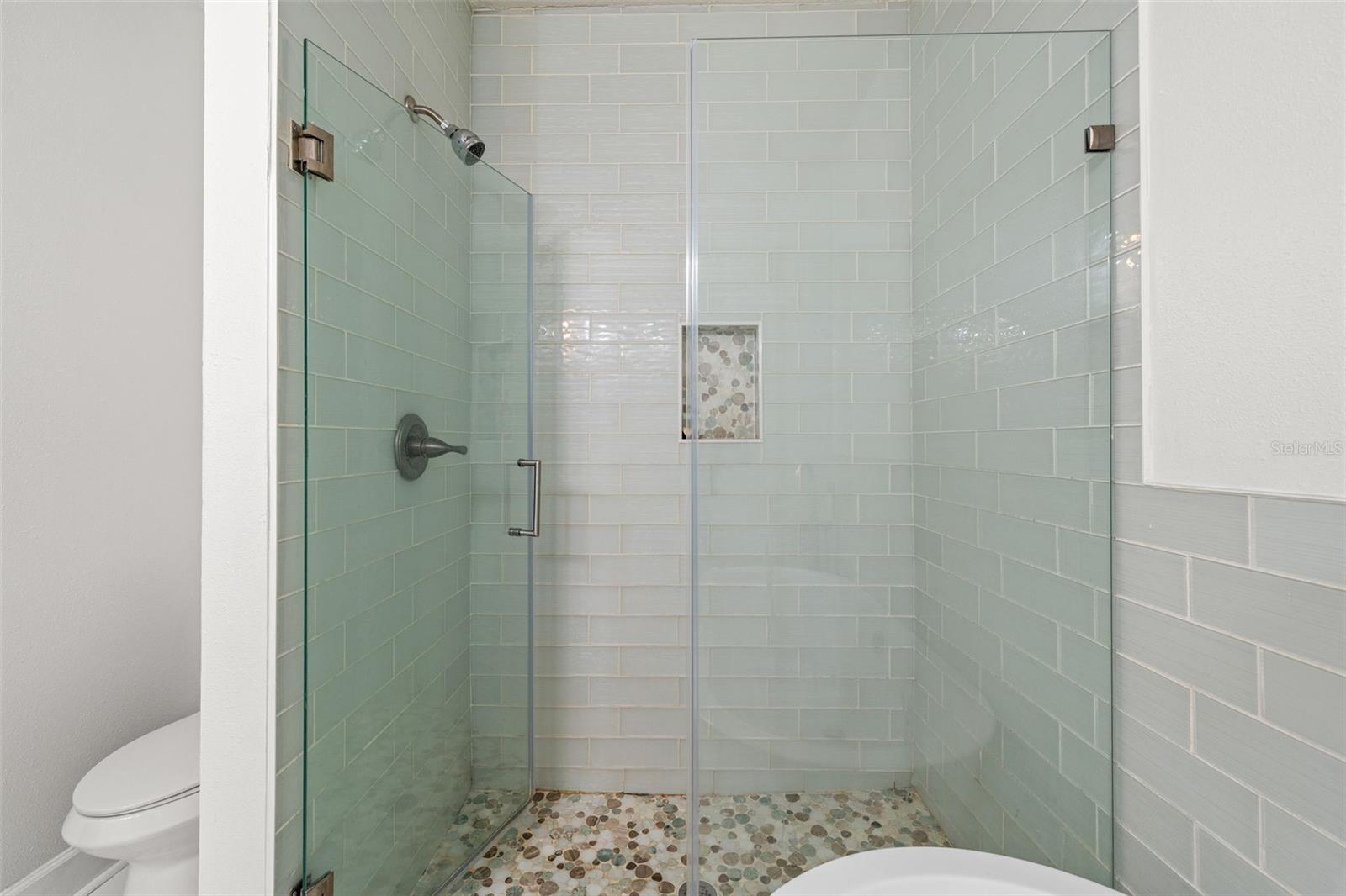 JONES ESTATES - Residential