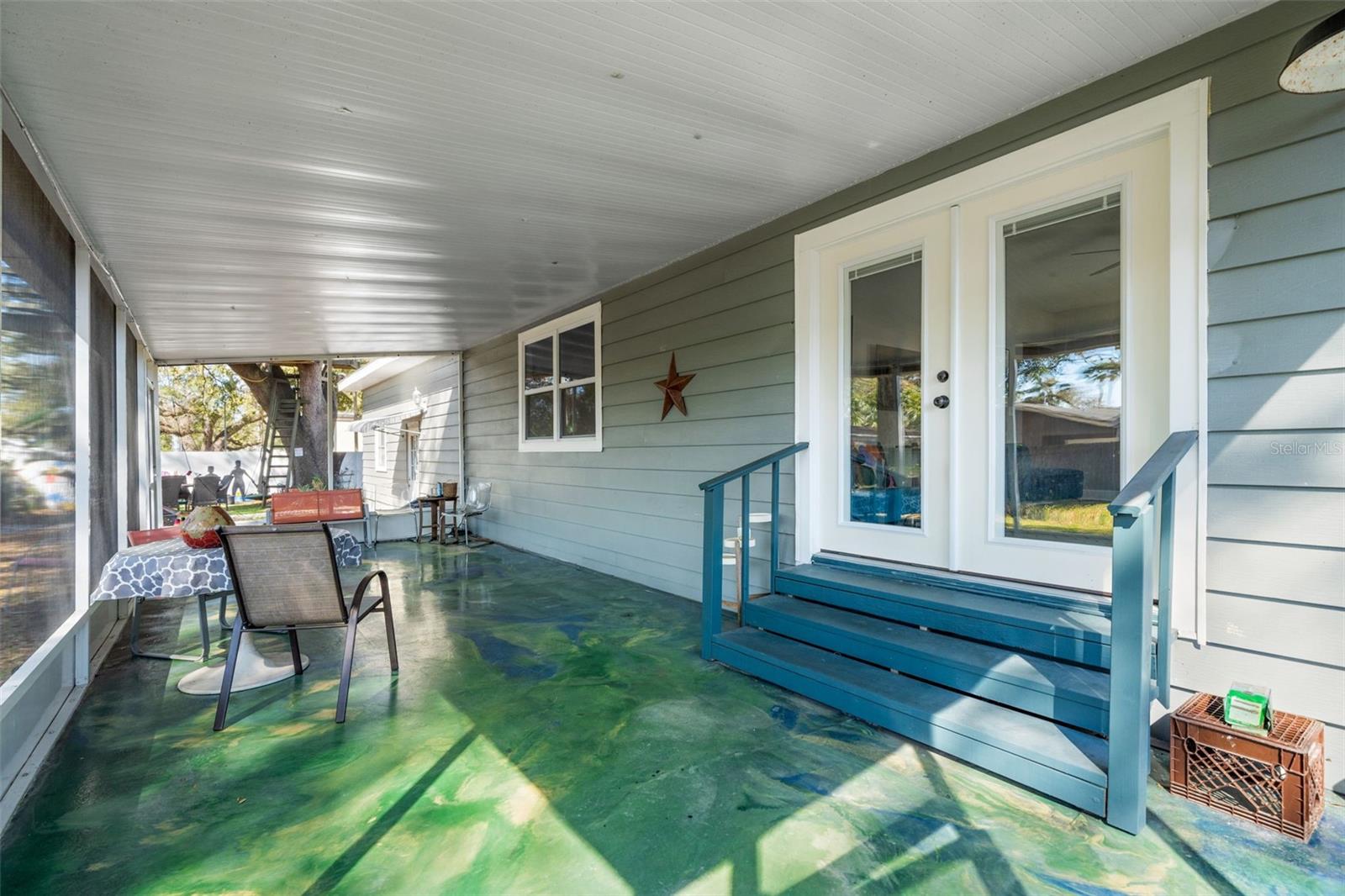 JONES ESTATES - Residential