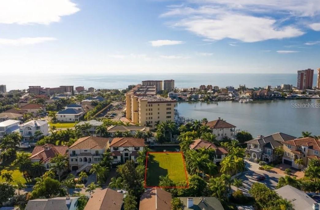 REDINGTON SHORES YACHT & TENNIS CLUB - Residential