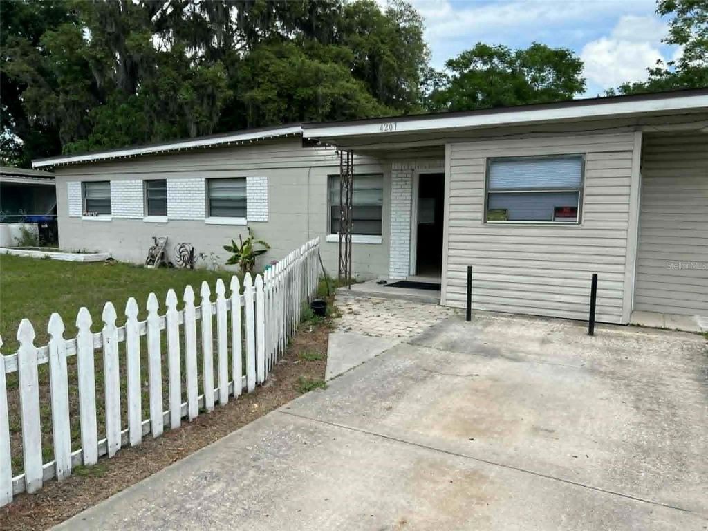 Photo of 4207 Meadowbrook Avenue, Orlando, FL 32808 (MLS # S5148229)