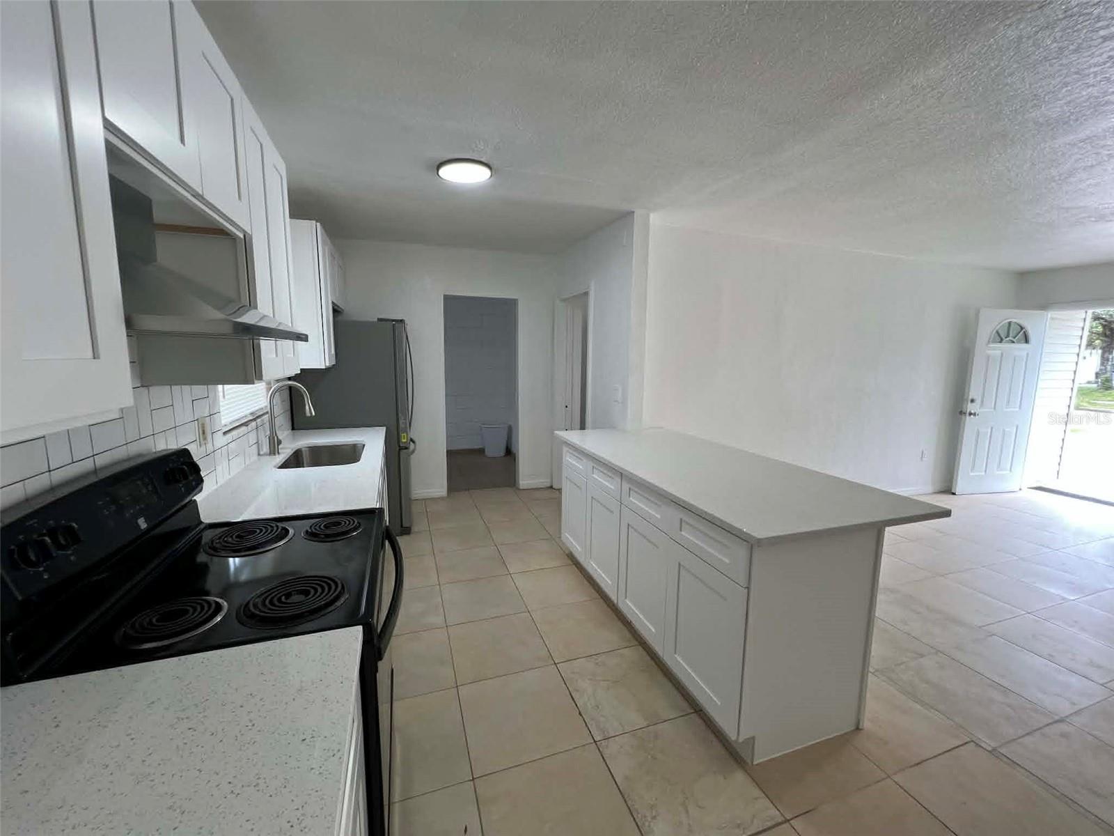 4207 MEADOWBROOK AVENUE