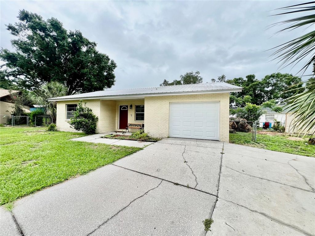 Photo of 355 Pico Court, Lakeland, FL 33809 (MLS # L4953516)