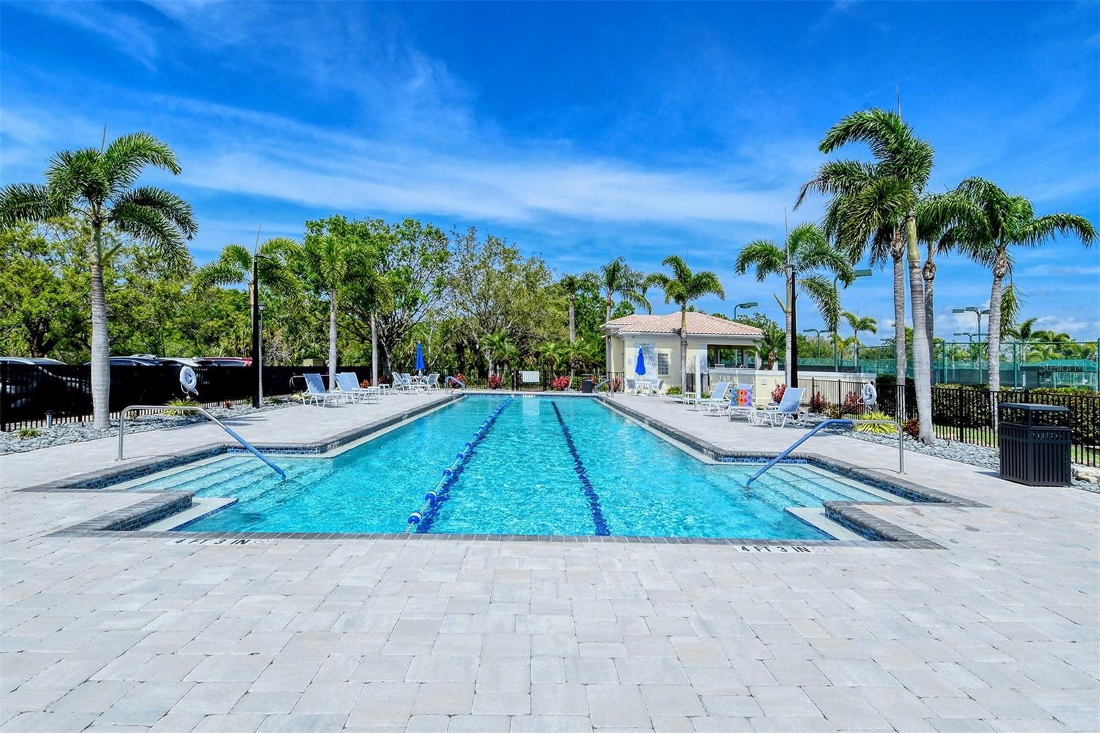 VILLAGEWALK - Residential