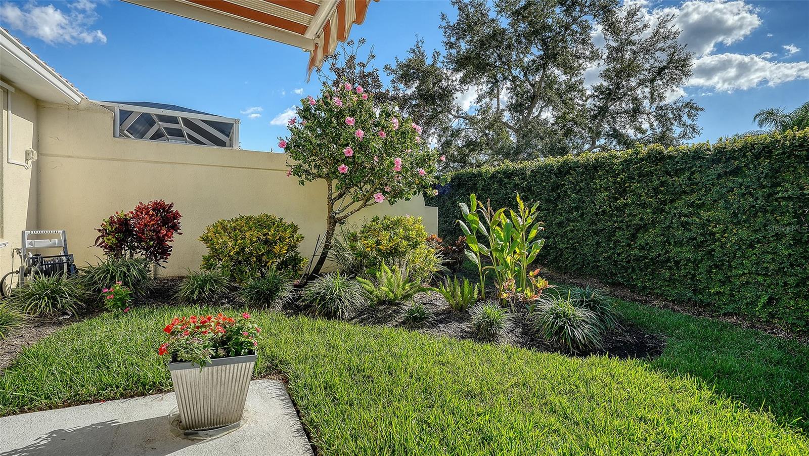 VILLAGEWALK - Residential