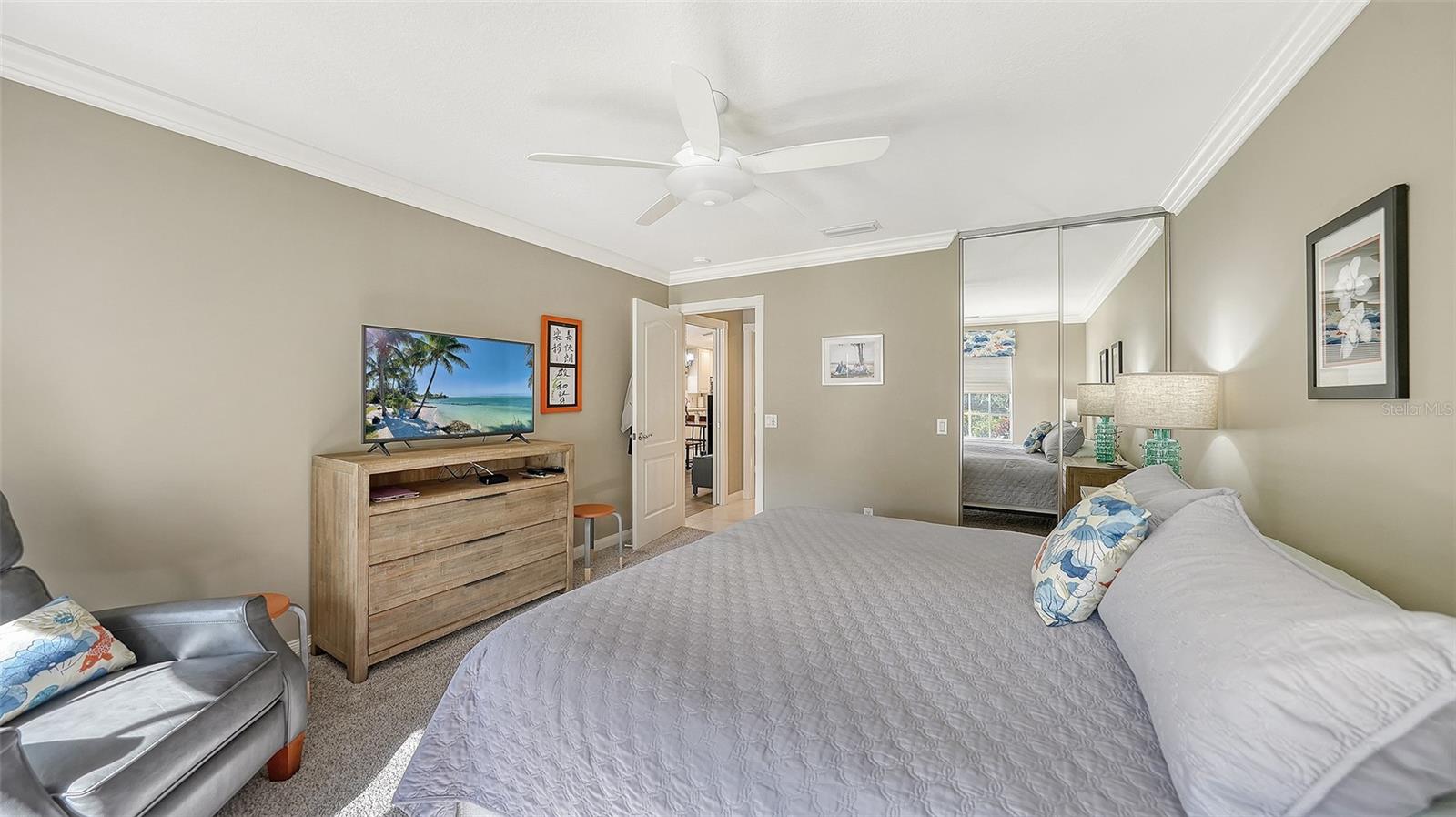 VILLAGEWALK - Residential