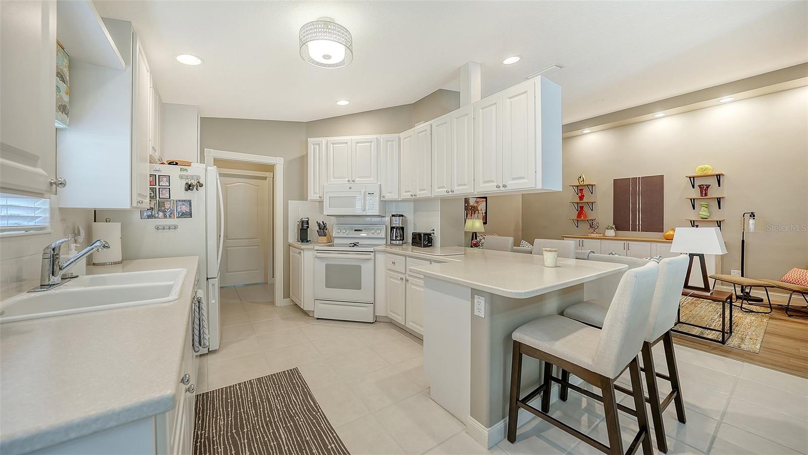 VILLAGEWALK - Residential