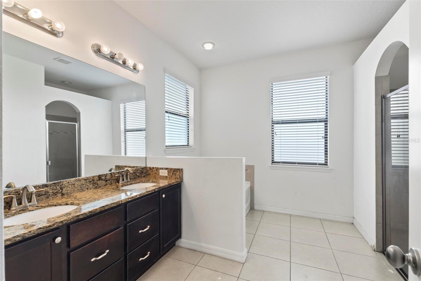 CRESTRIDGE AT ESTATES - Residential Lease