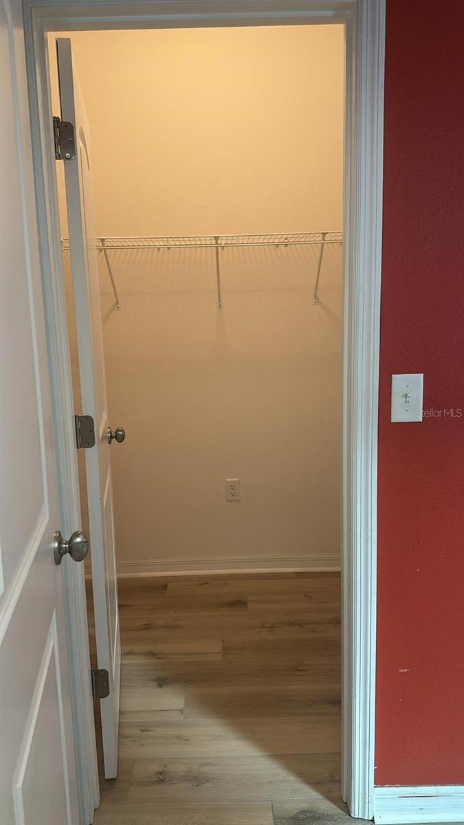 CRESTRIDGE AT ESTATES - Residential Lease