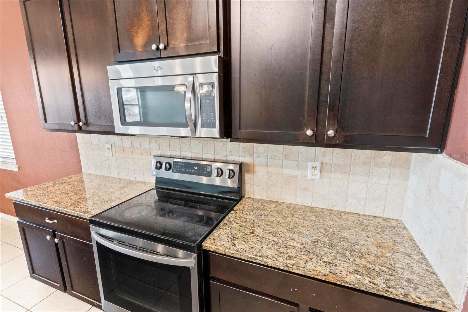 CRESTRIDGE AT ESTATES - Residential Lease