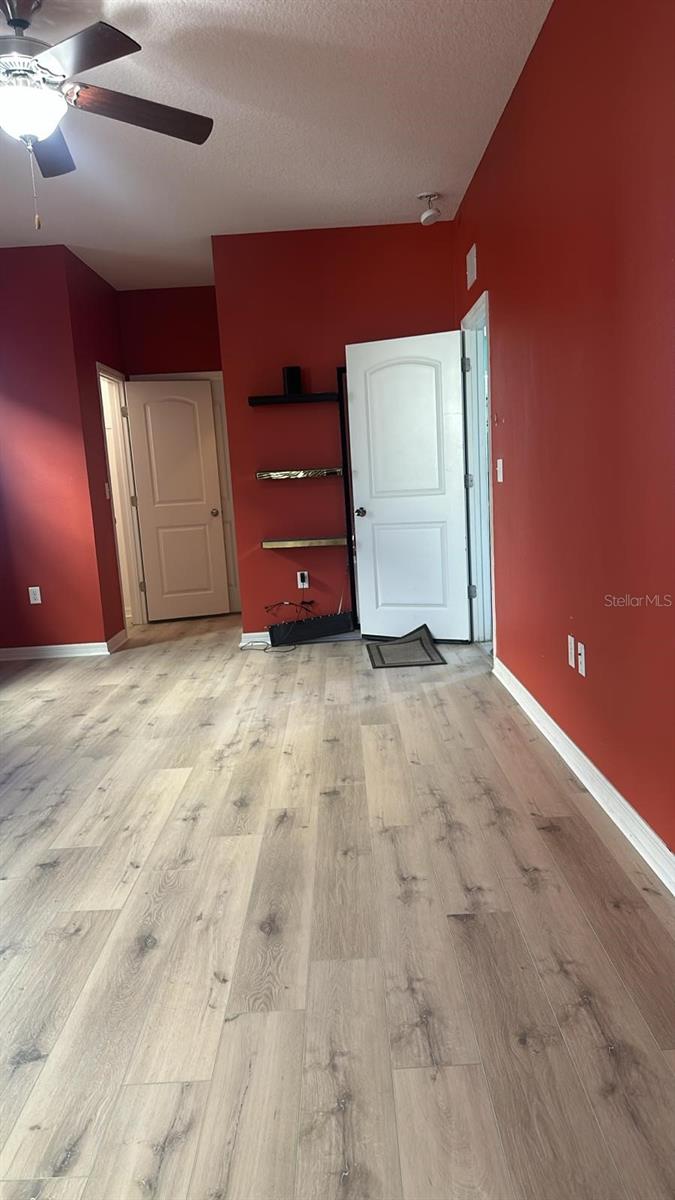 CRESTRIDGE AT ESTATES - Residential Lease