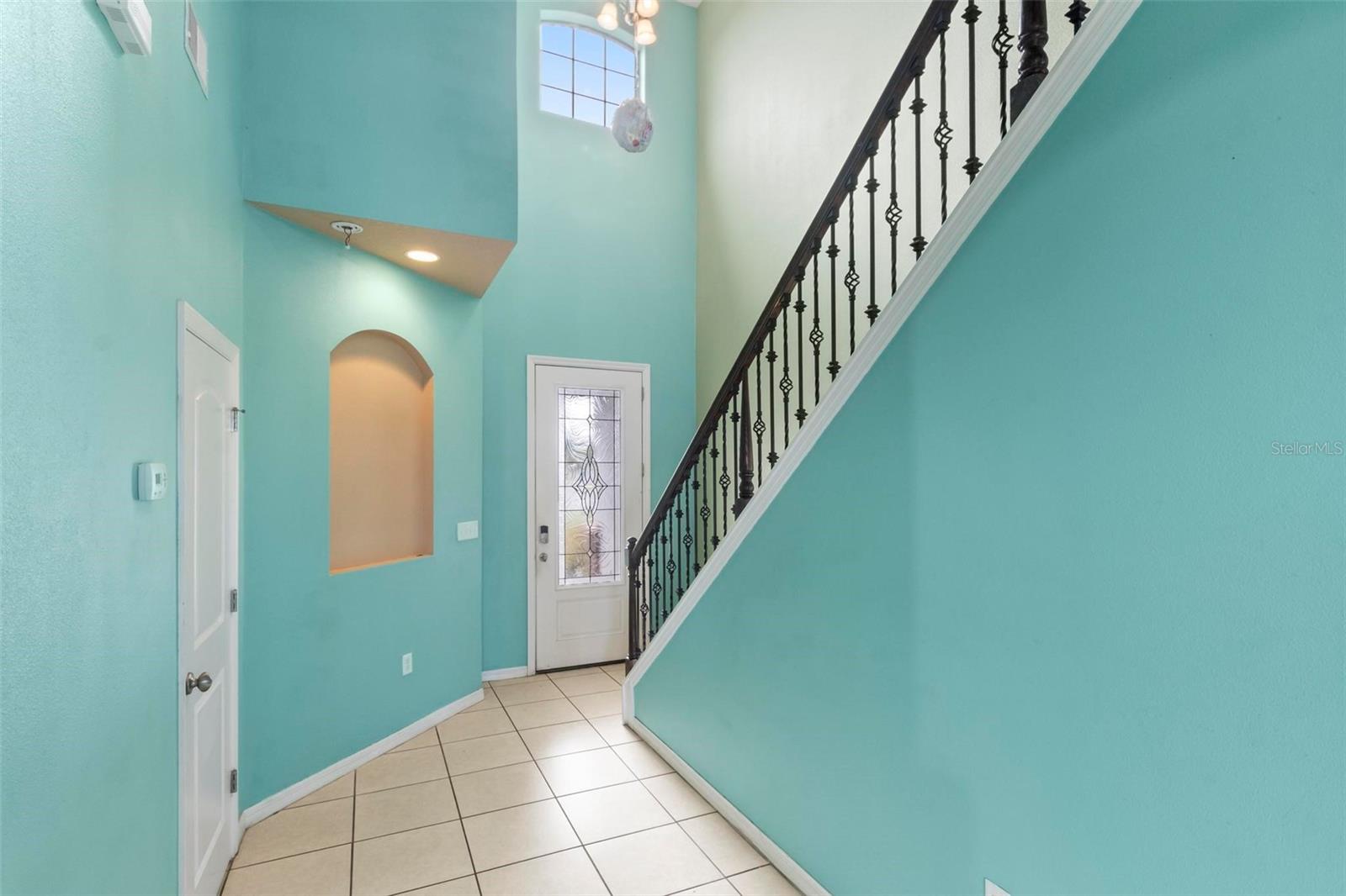 CRESTRIDGE AT ESTATES - Residential Lease