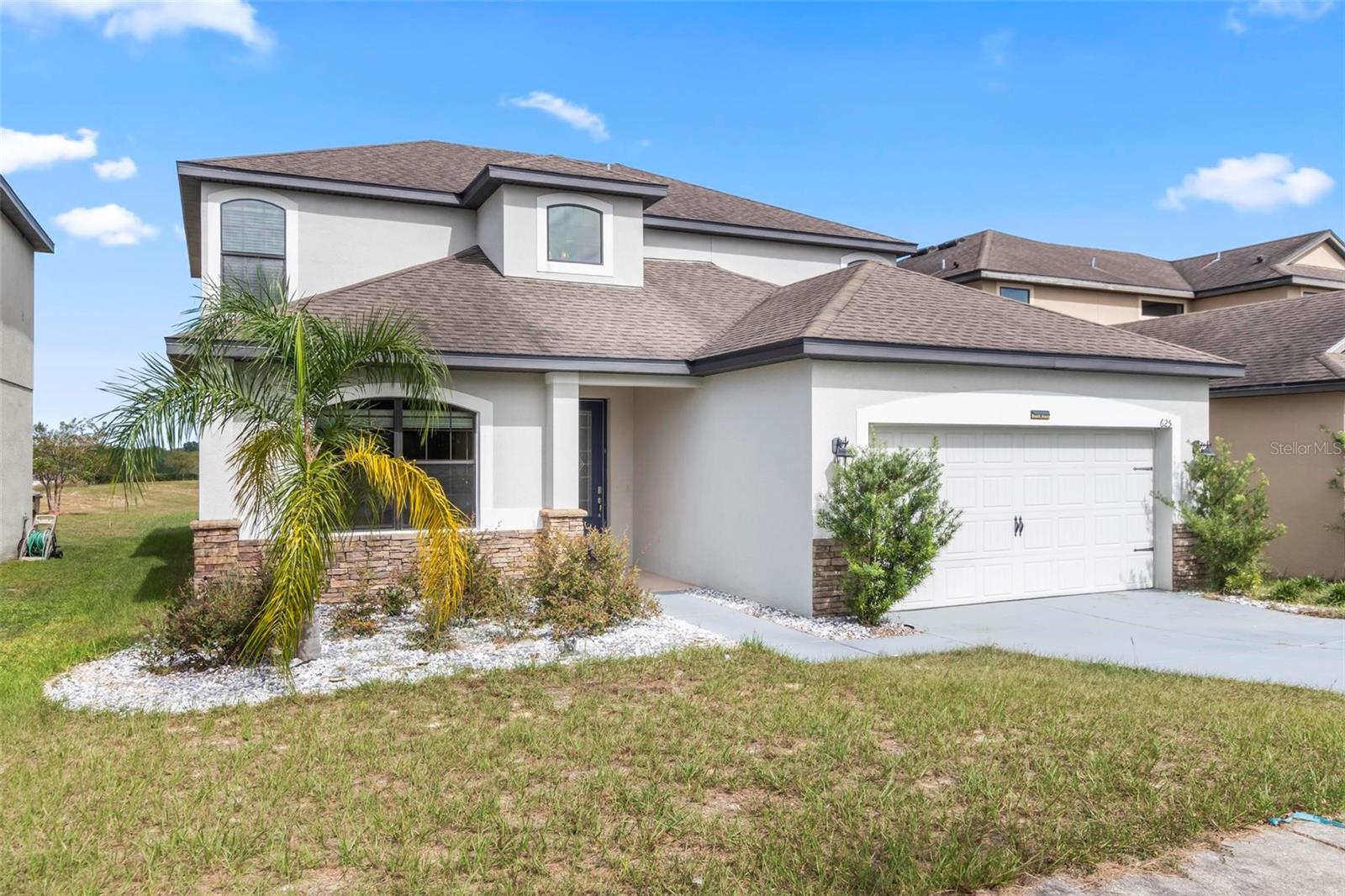 CRESTRIDGE AT ESTATES - Residential Lease