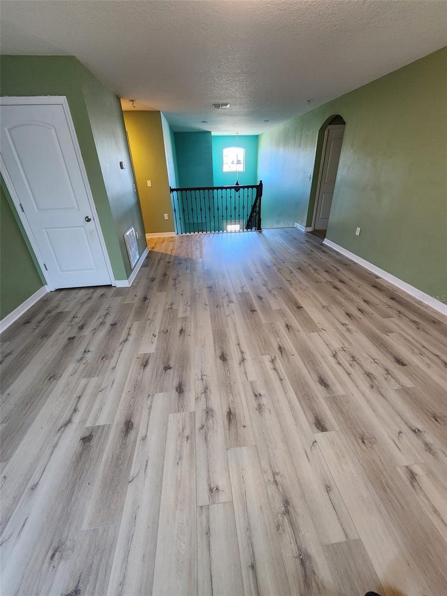 CRESTRIDGE AT ESTATES - Residential Lease