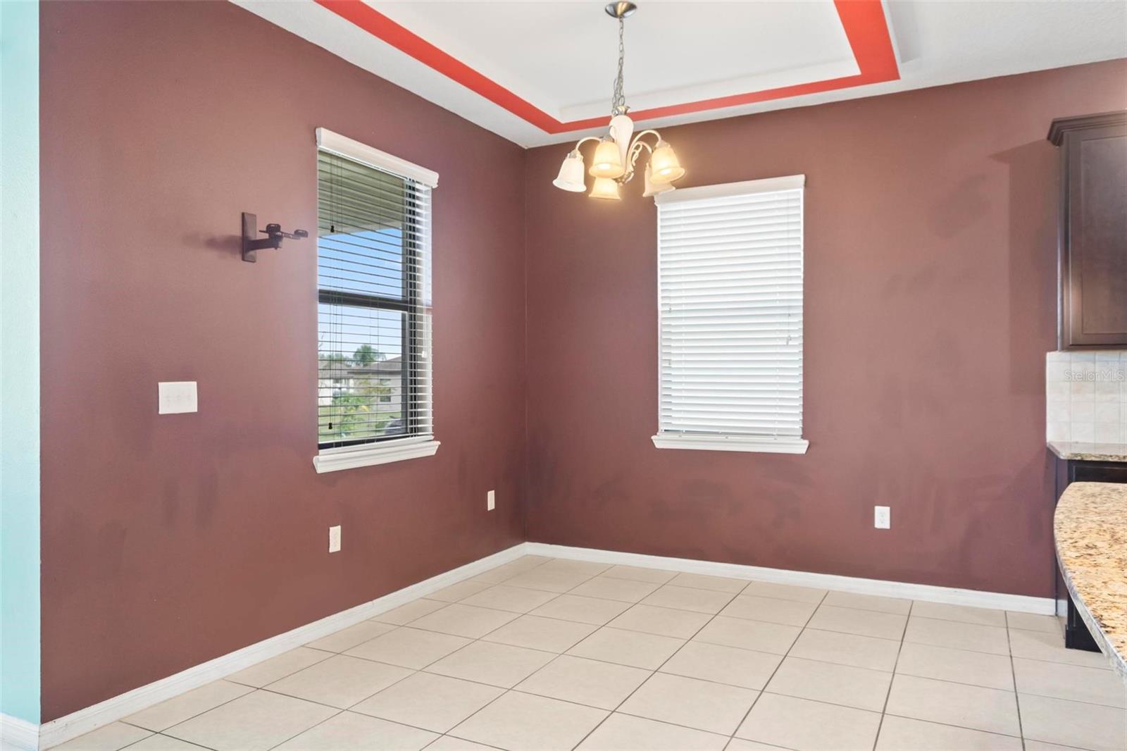 CRESTRIDGE AT ESTATES - Residential Lease