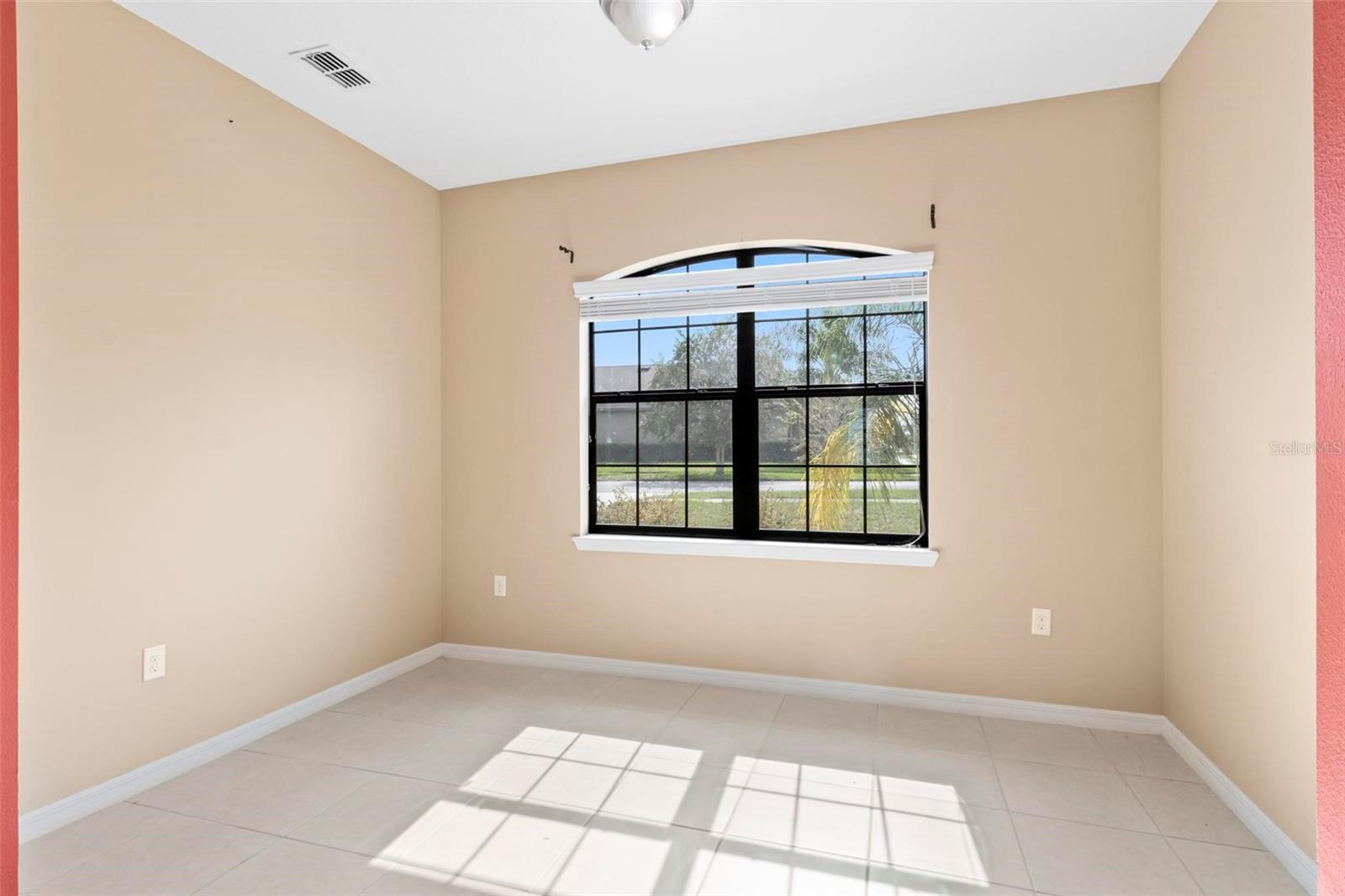 CRESTRIDGE AT ESTATES - Residential Lease