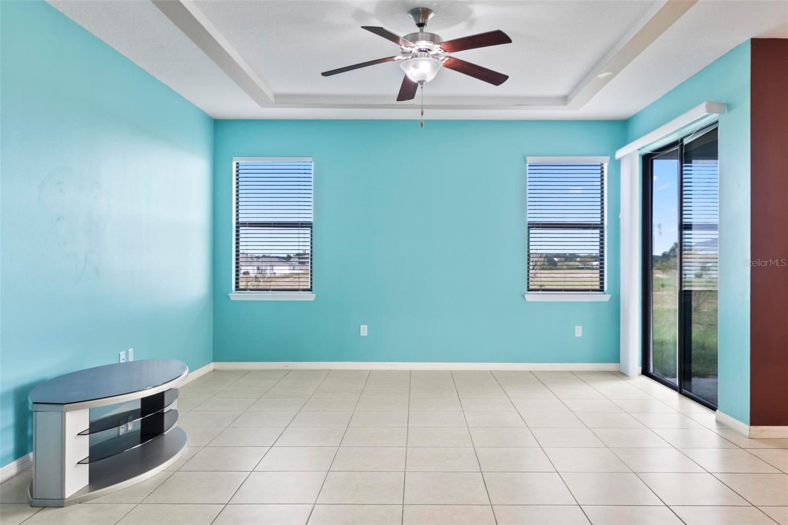 CRESTRIDGE AT ESTATES - Residential Lease