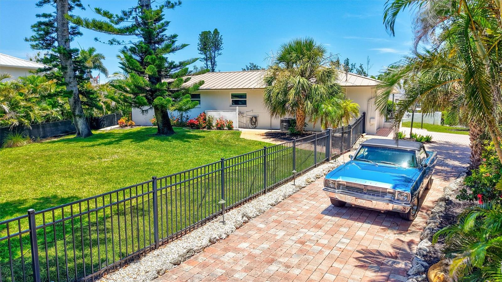 PRINCES GATE - Residential