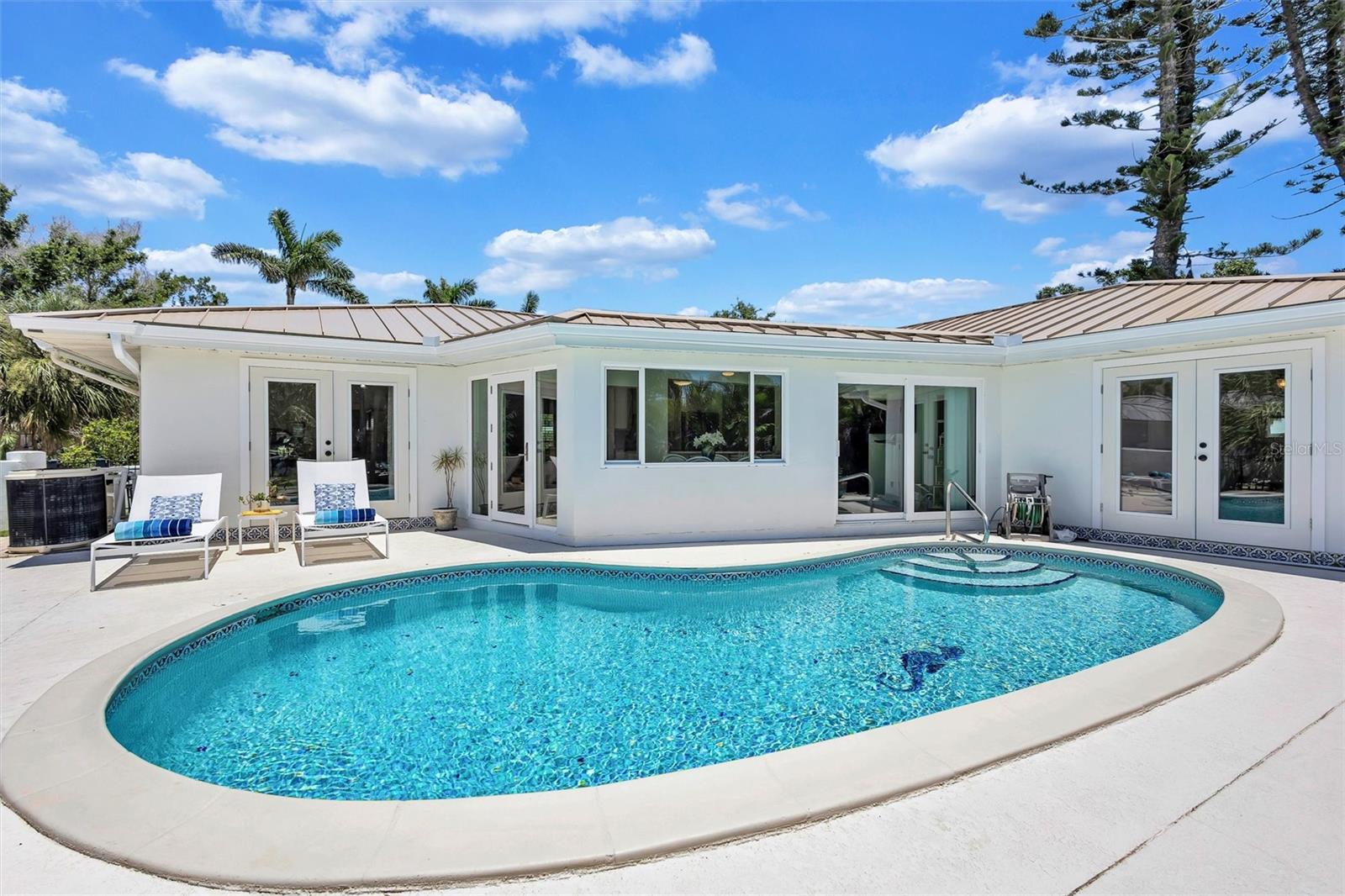 PRINCES GATE - Residential