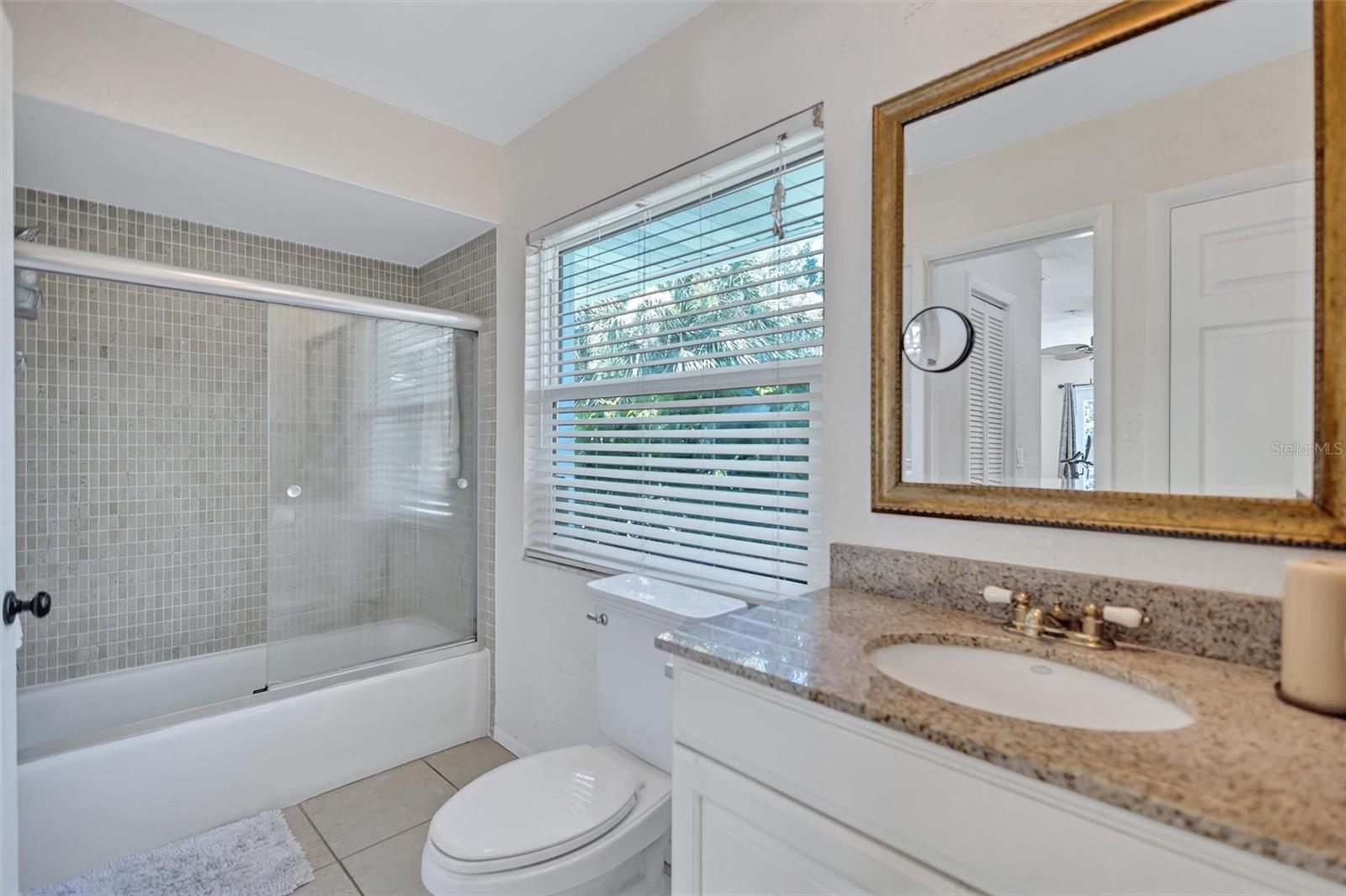 PRINCES GATE - Residential