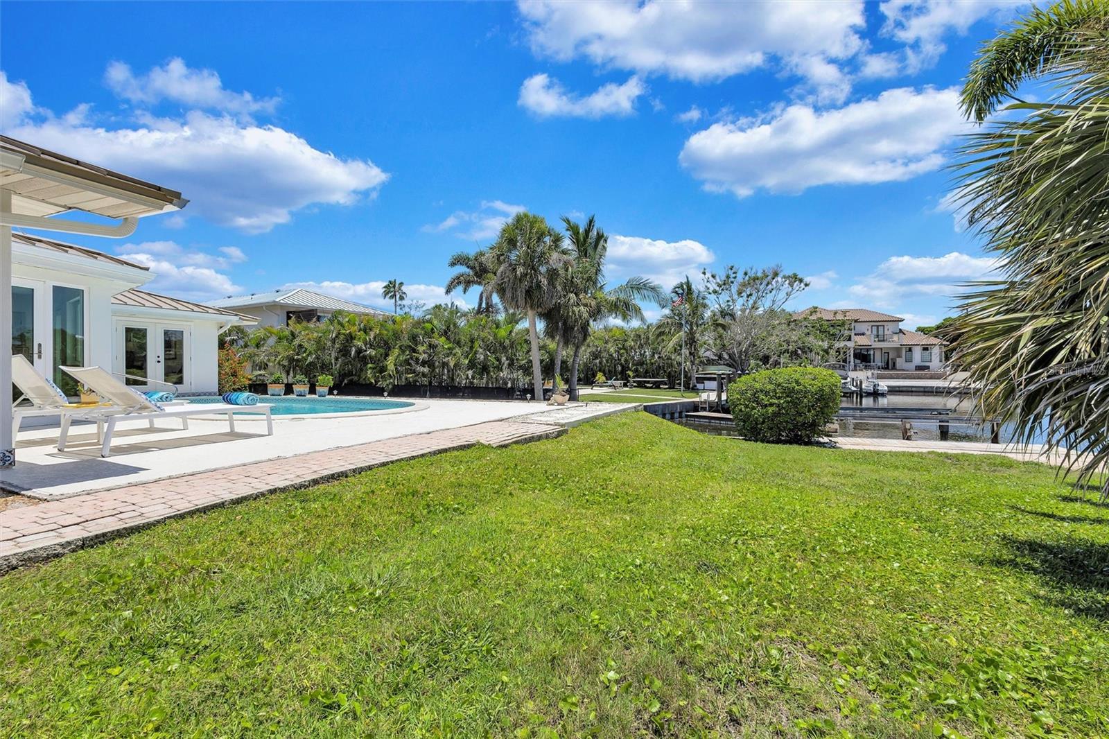 PRINCES GATE - Residential