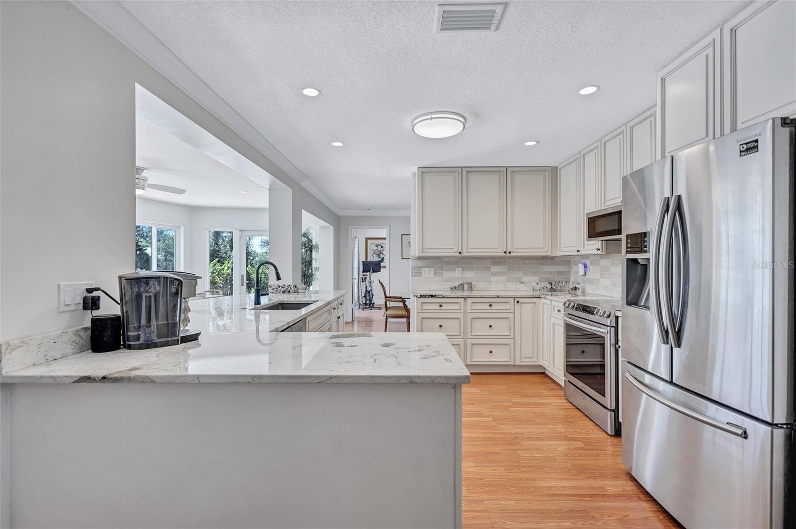 PRINCES GATE - Residential