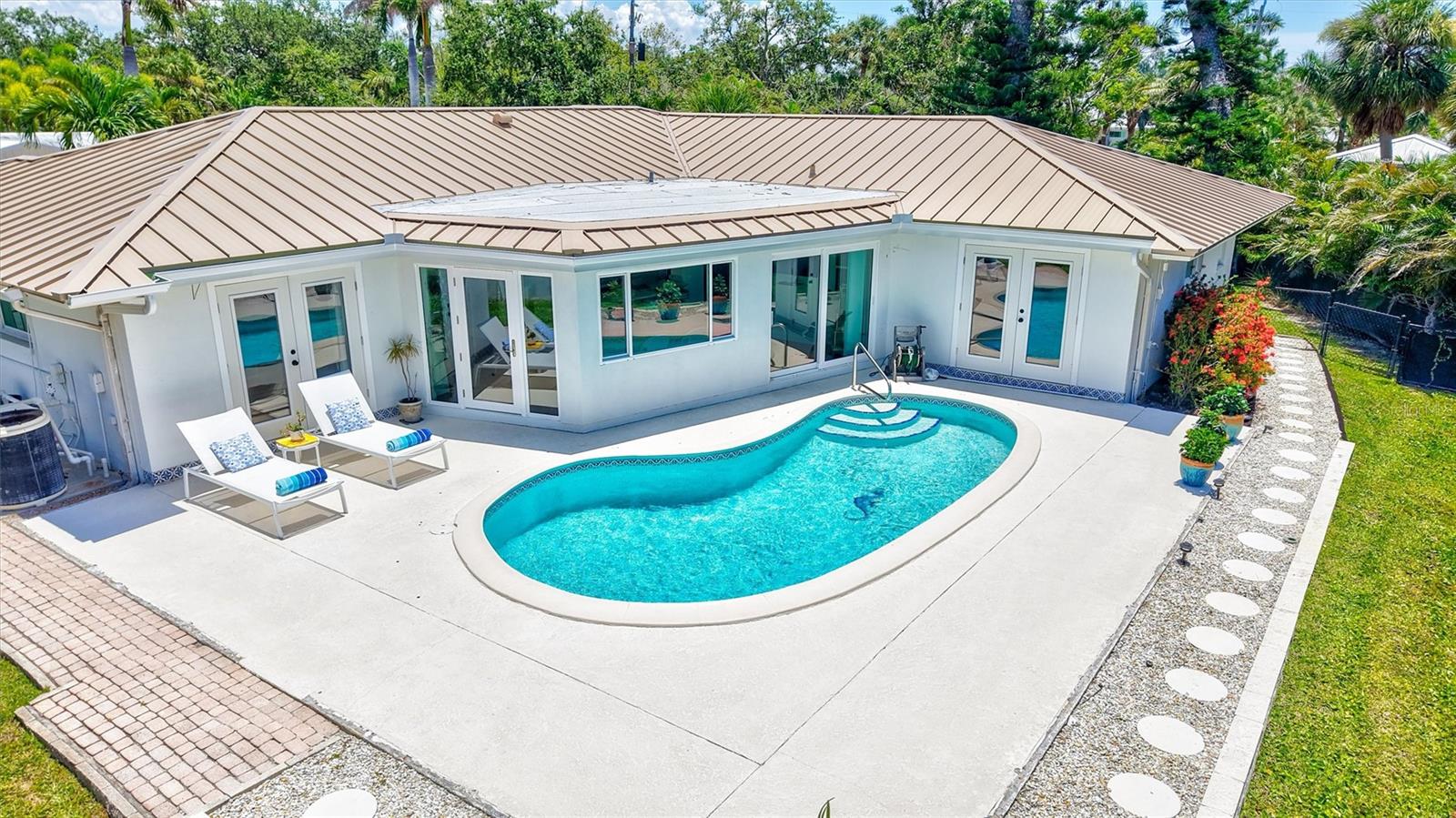 PRINCES GATE - Residential