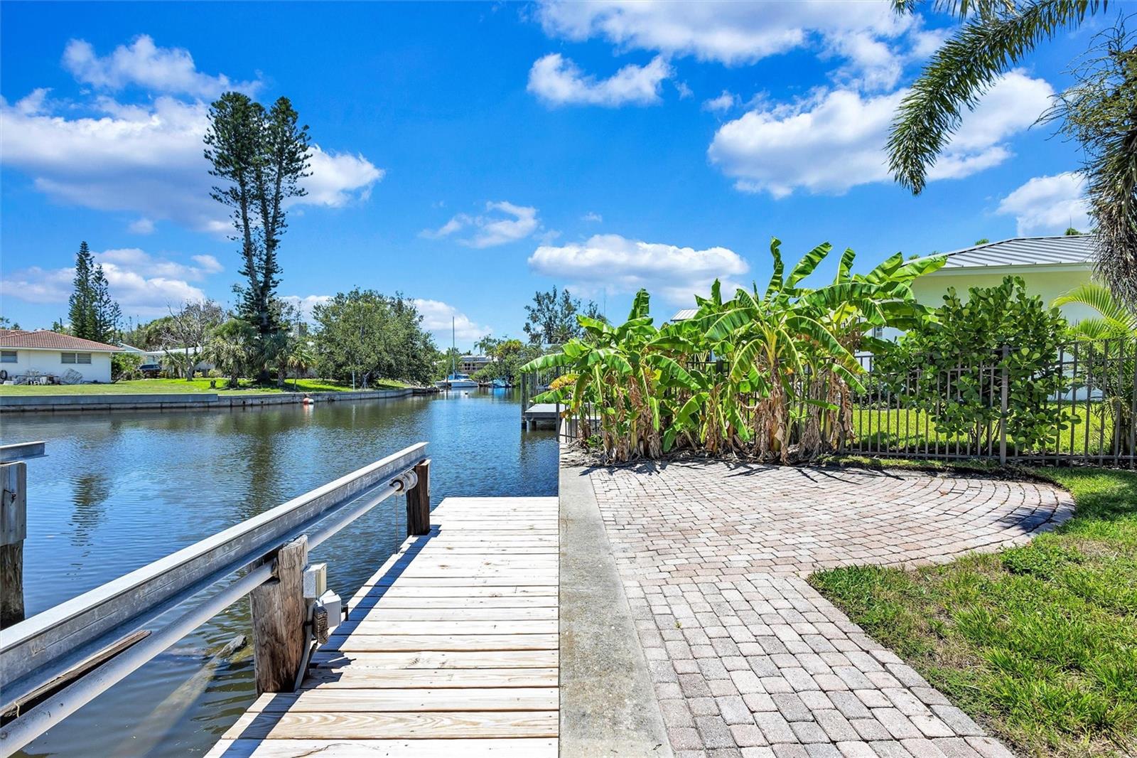 PRINCES GATE - Residential