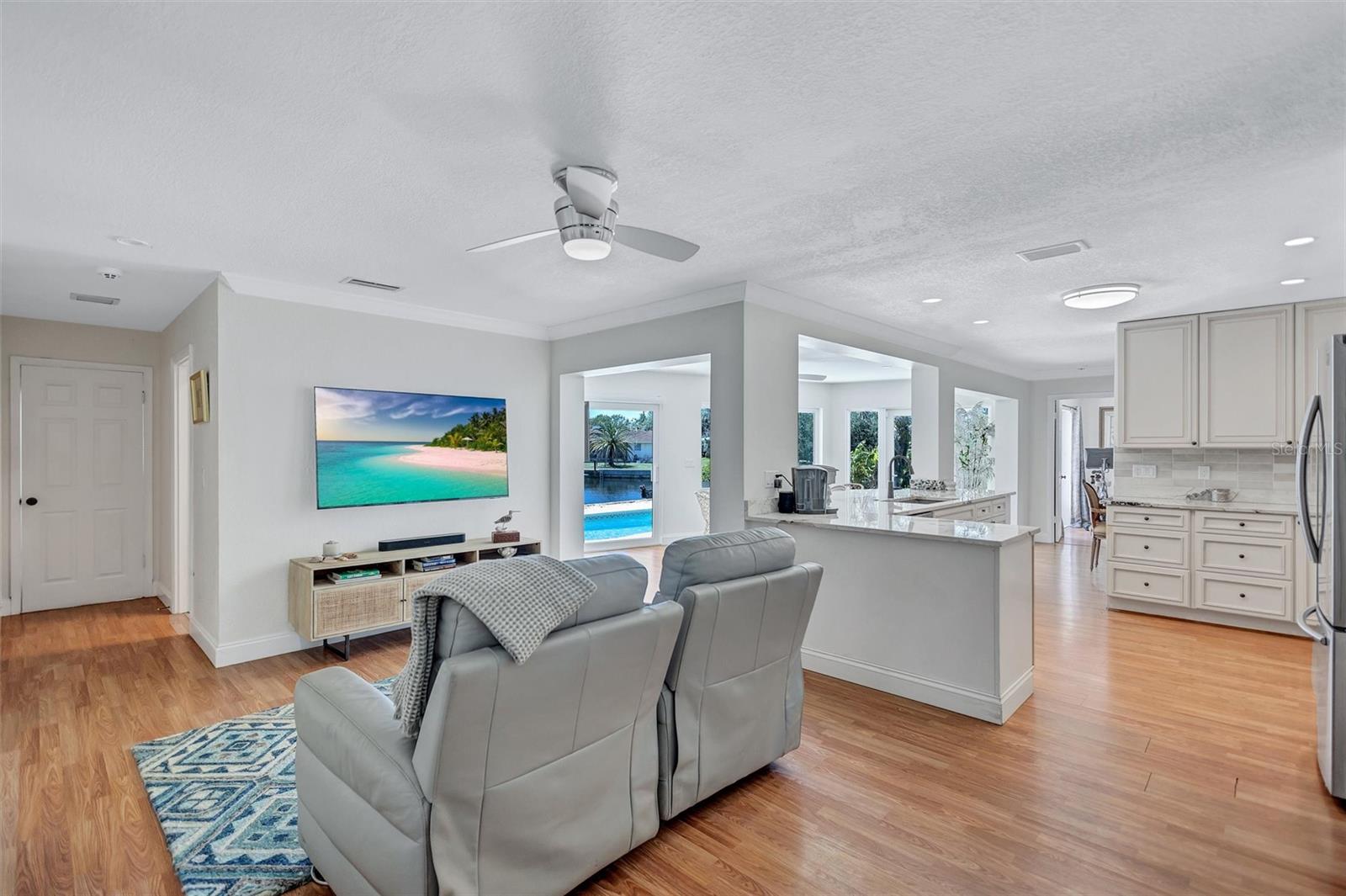 PRINCES GATE - Residential