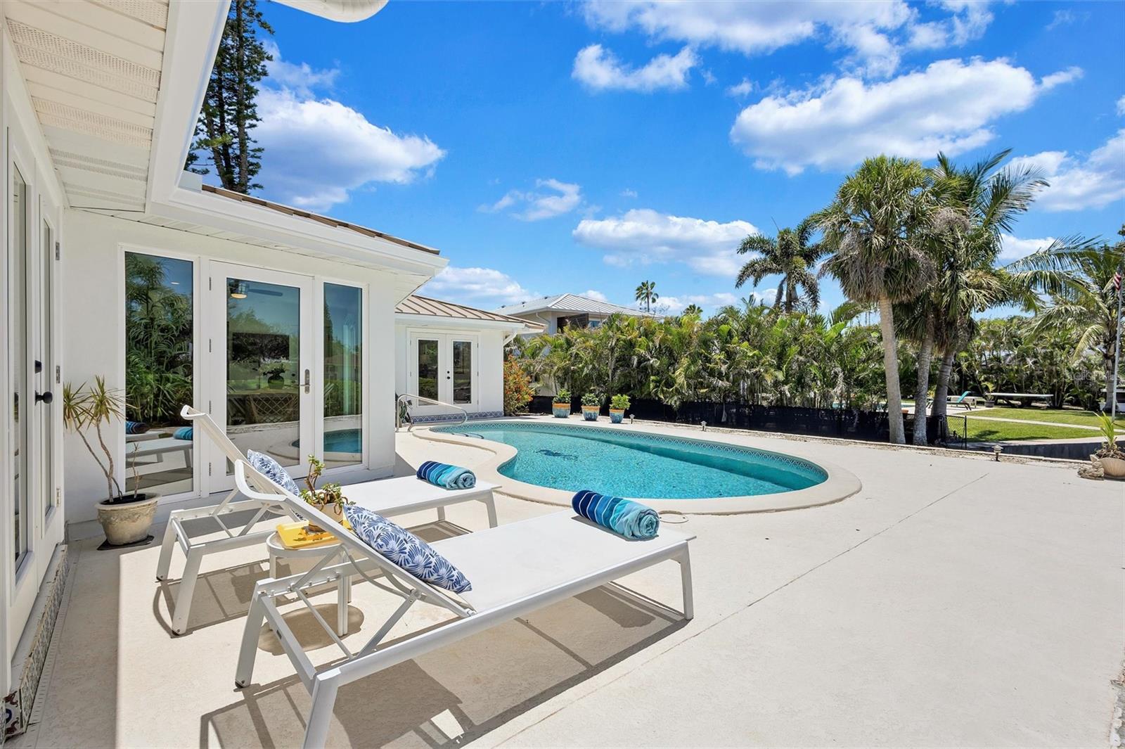 PRINCES GATE - Residential