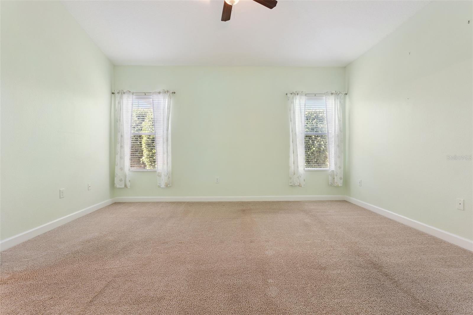 TRADITIONS PH 02 - Residential