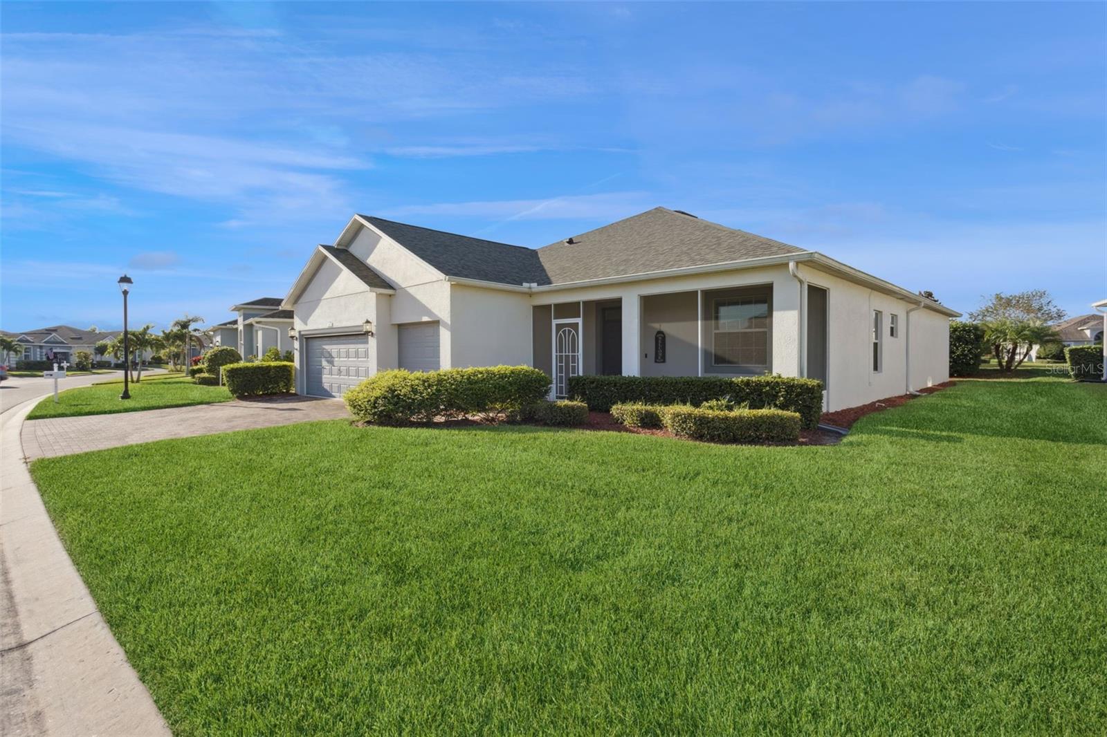 TRADITIONS PH 02 - Residential