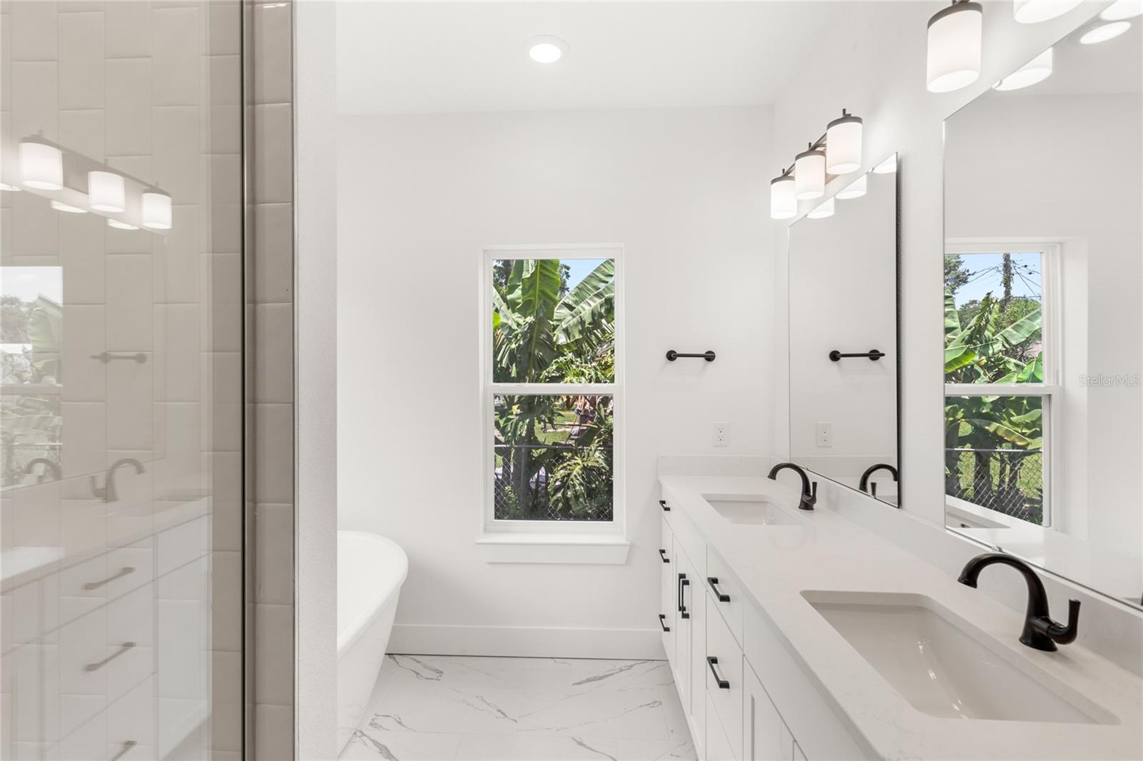 BURCHSHIRE - Residential