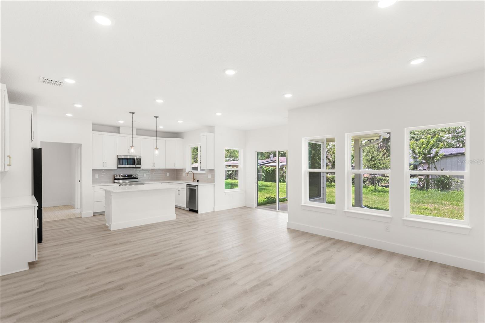 BURCHSHIRE - Residential