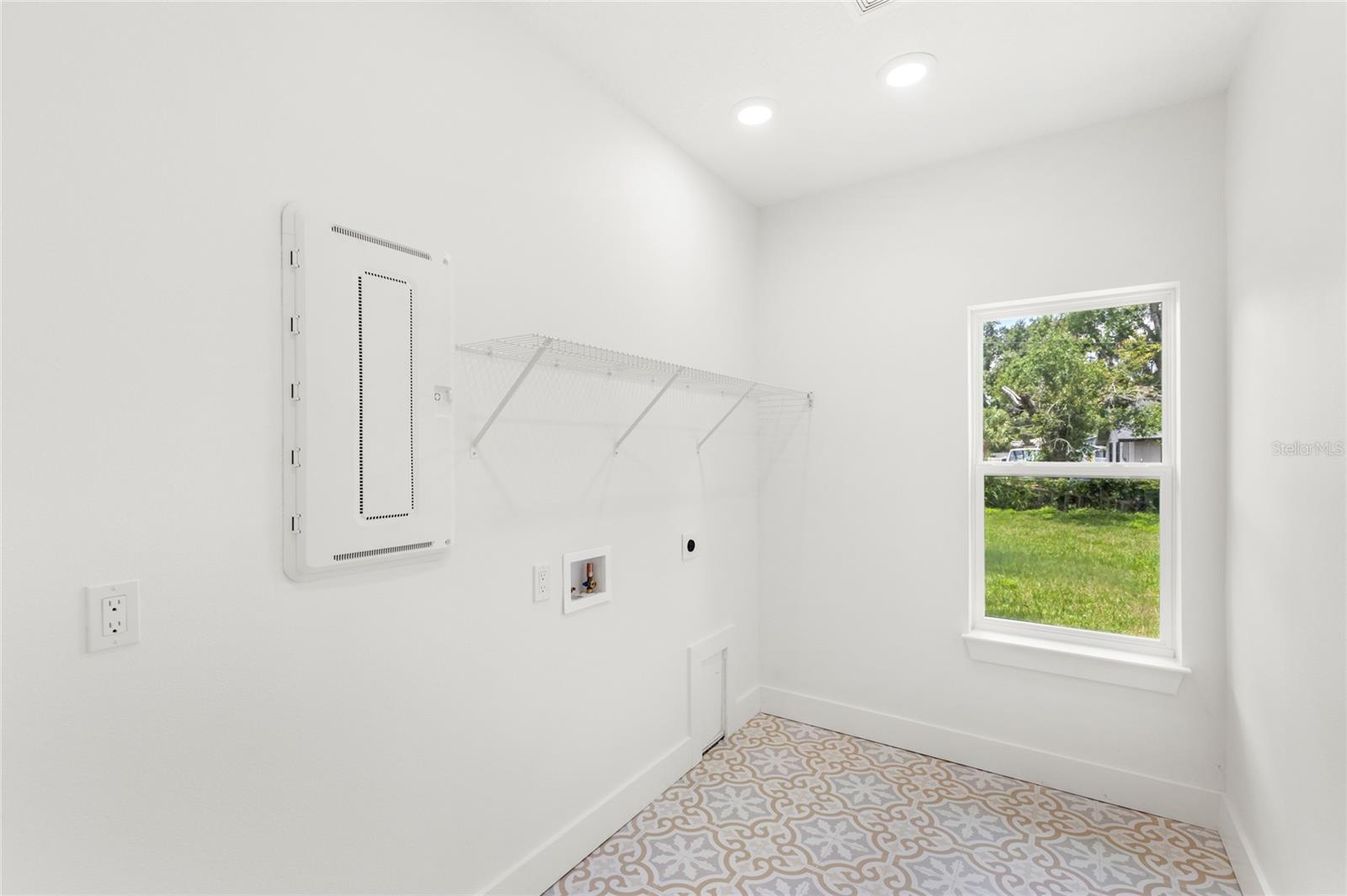 BURCHSHIRE - Residential