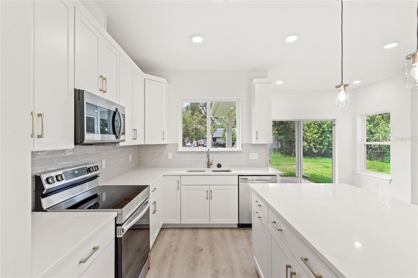 BURCHSHIRE - Residential