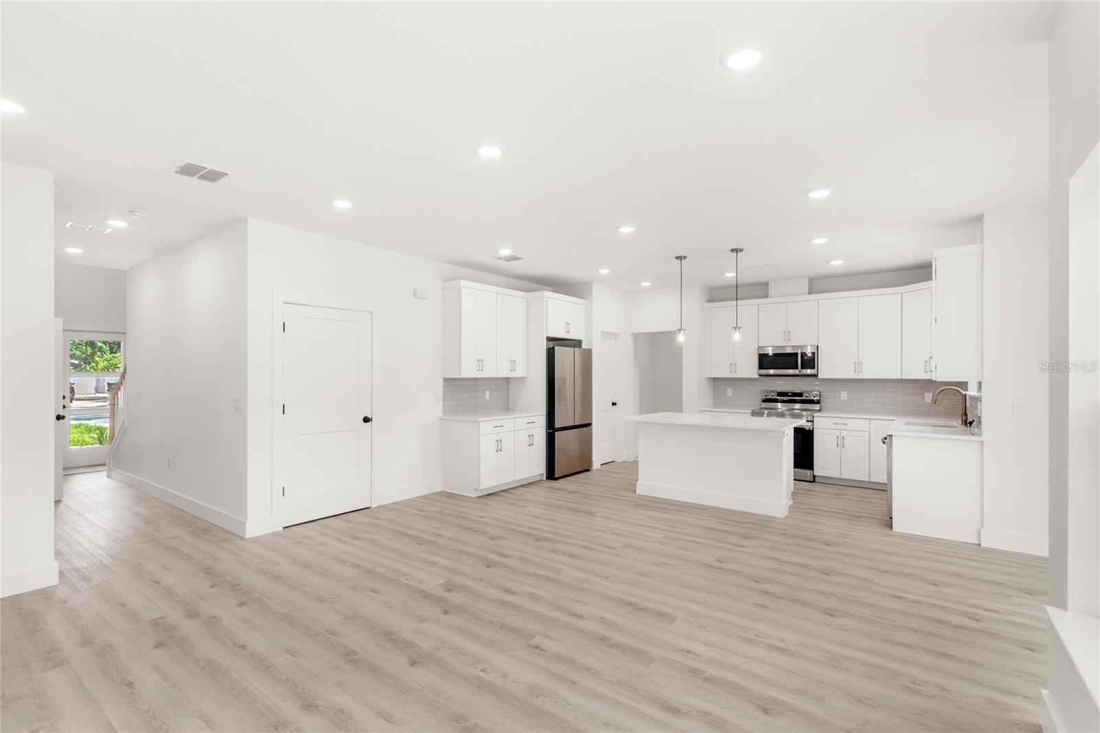 BURCHSHIRE - Residential