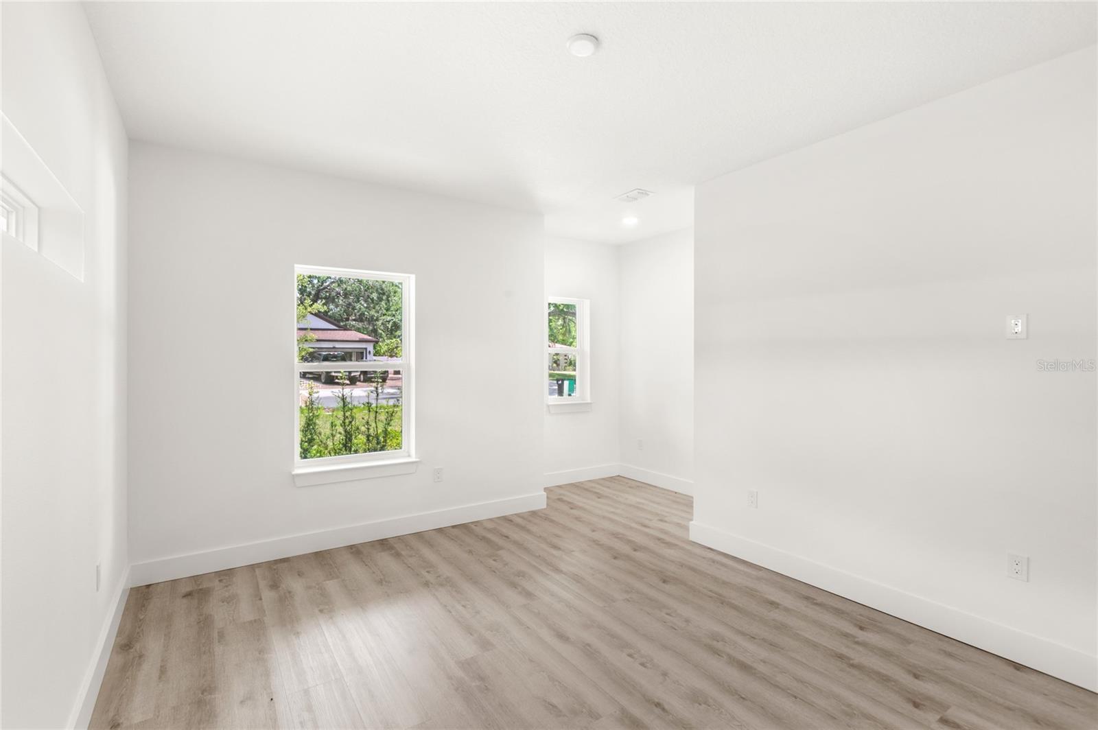 BURCHSHIRE - Residential