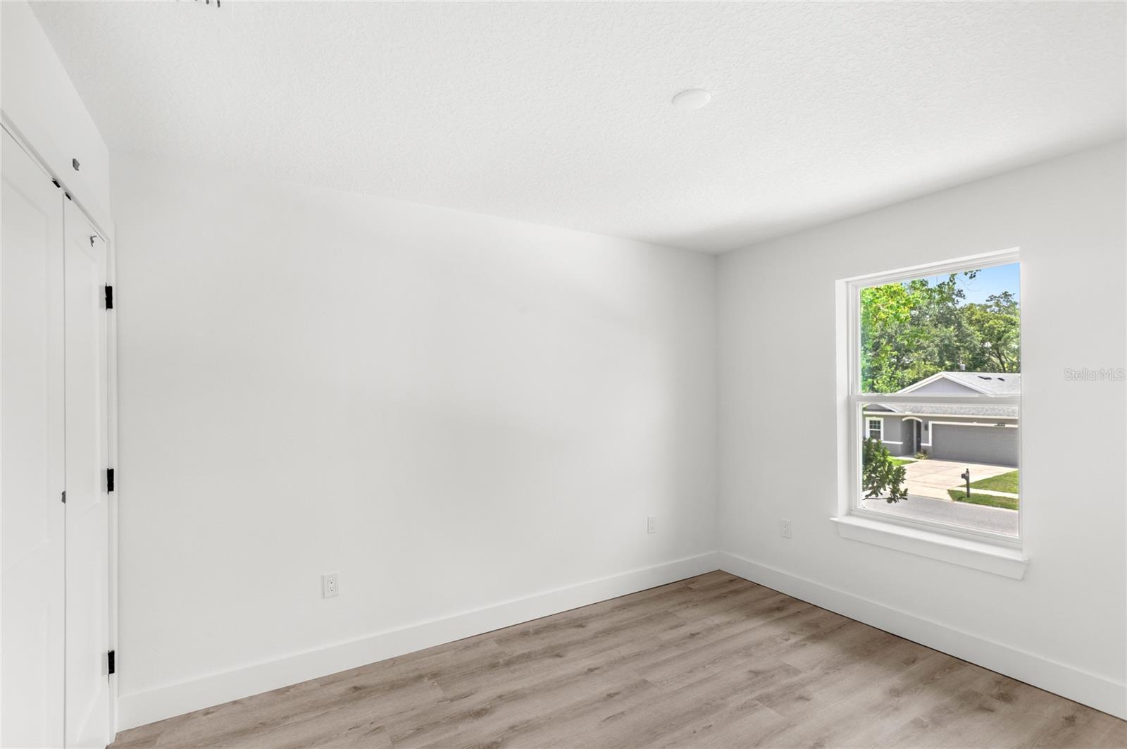 BURCHSHIRE - Residential